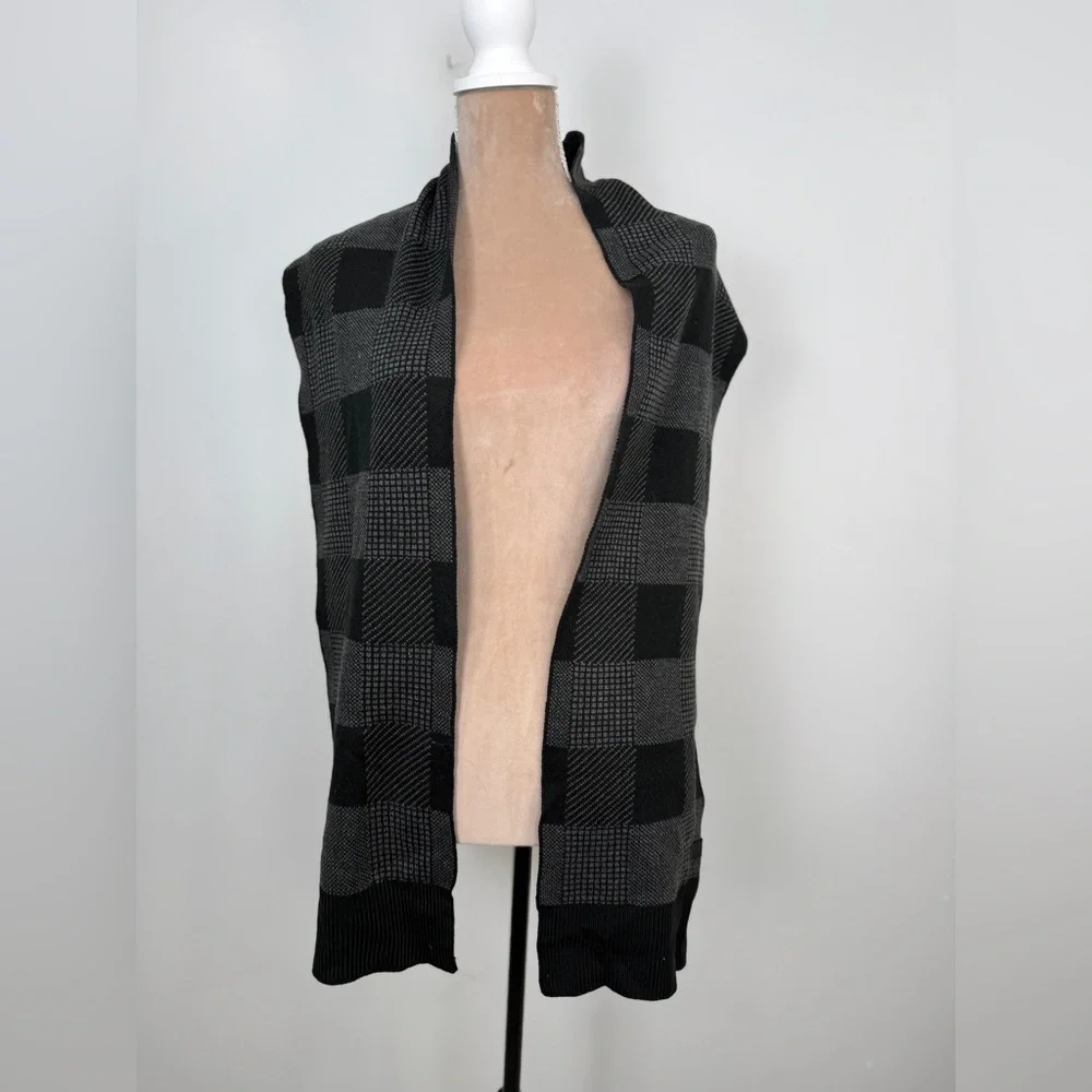 Van Heusen Black and Gray Checkered Scarf